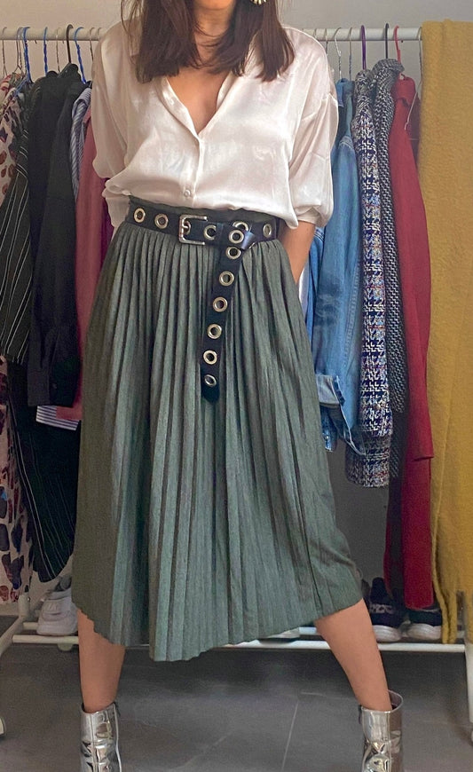 Πράσινη πλισέ φούστα