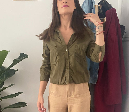 Χακί πουκάμισο