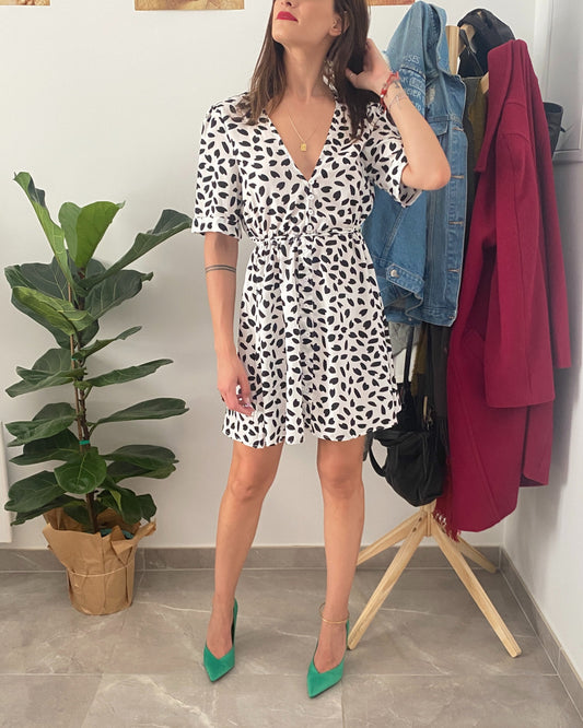 Λευκό πουά φόρεμα